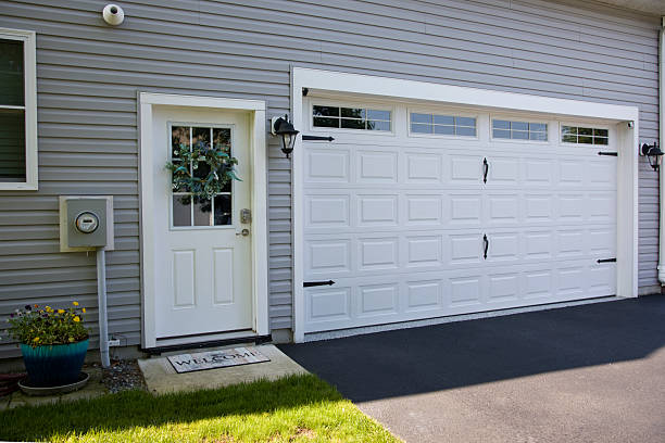 24/7 Emergency Garage Door Panel Replacement experts in Mount Pleasant, TX